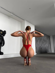 Scarlet Temptation – Kırmızı Dantel Bodysuit